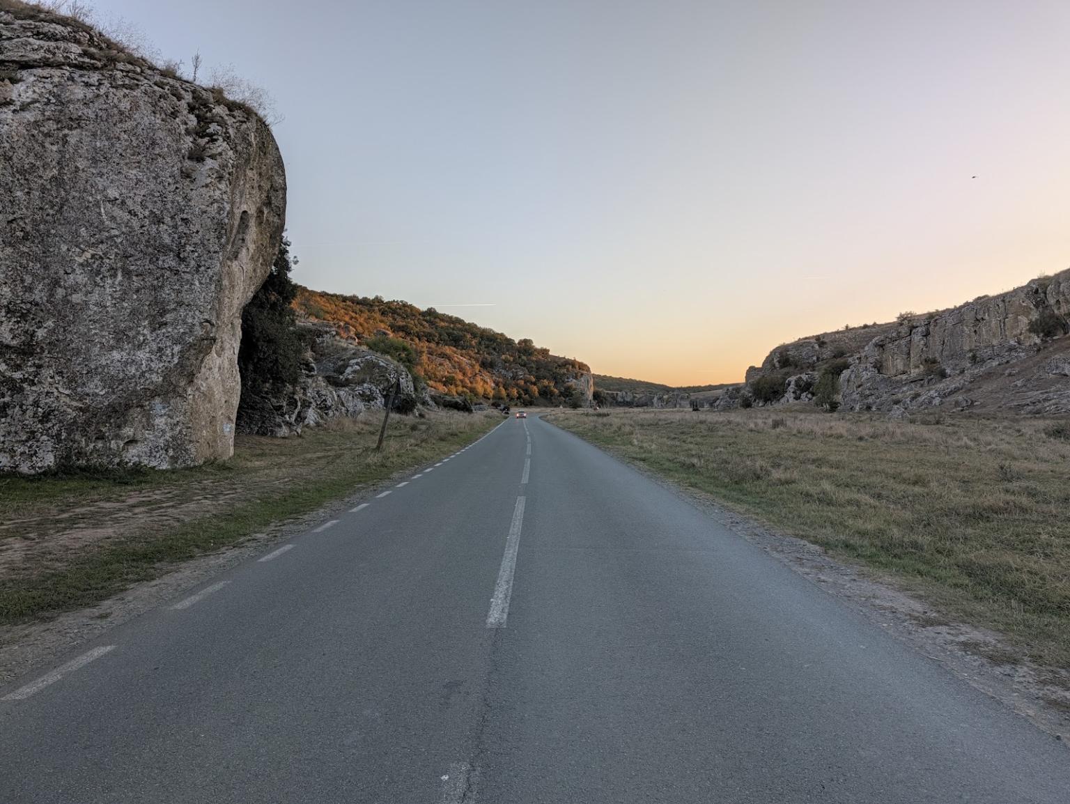 Peștera La Izvor (Pustinicului)