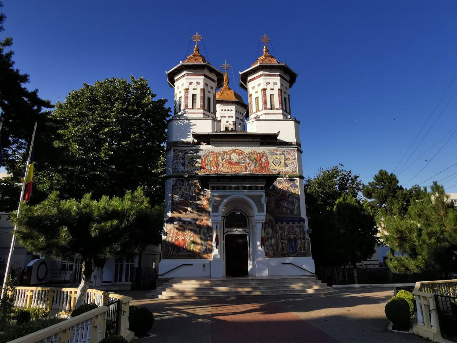 Biserica Adormirea Maicii Domnului